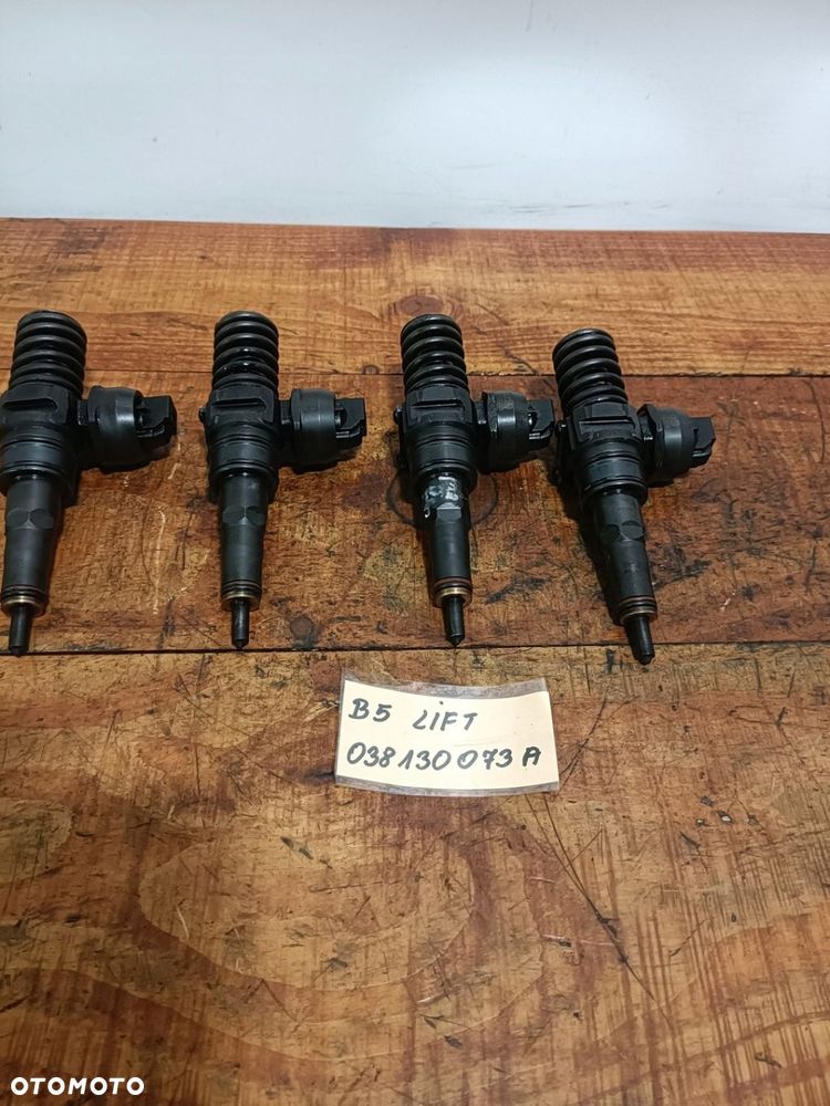 * Volkswagen PASSAT B5 lift 00-05 r. 1,9 TDI WTRYSKI pompowtryskiwacze KOMPLET 038130073A - 11