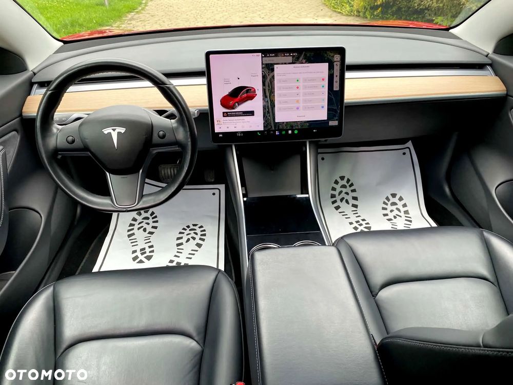 Tesla Model 3 - 7