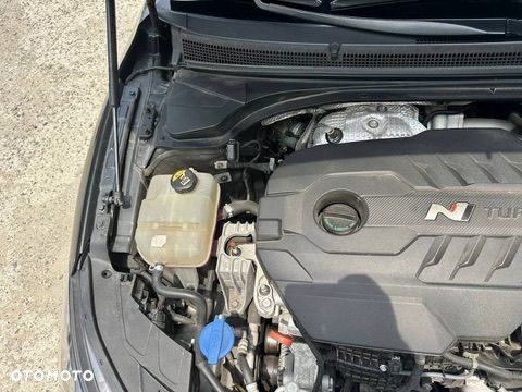 Hyundai Veloster 1.6 Turbo Matt Finish - 35