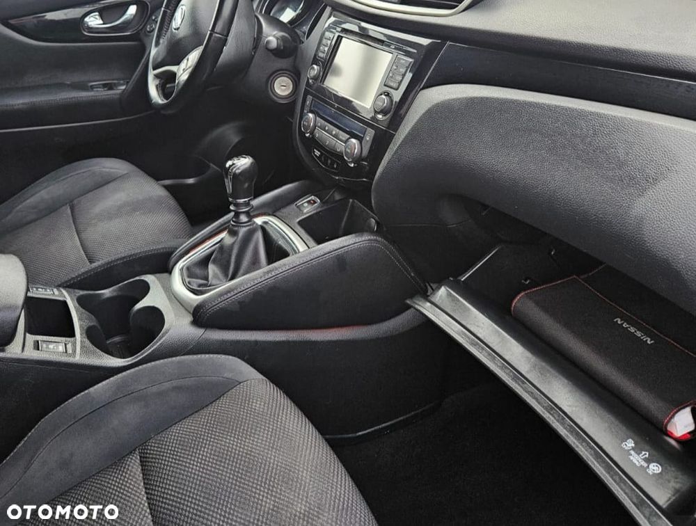 Nissan Qashqai 1.6 dCi Tekna S&S - 22