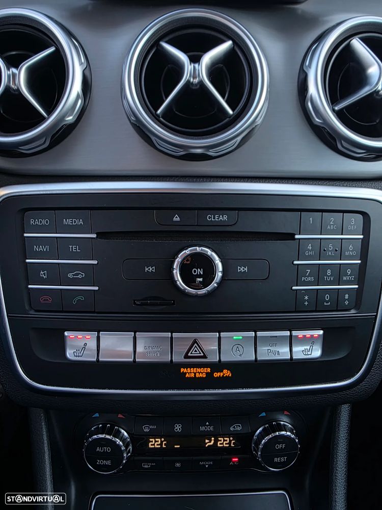 Mercedes-Benz GLA 180 d Urban - 27