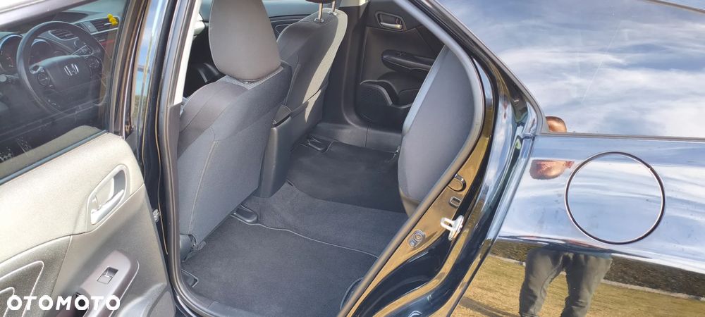 Honda Civic 1.6 i-DTEC Lifestyle (ADAS) - 19