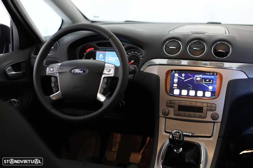 Ford S-Max 2.0 TDCi Titanium 7L - 24