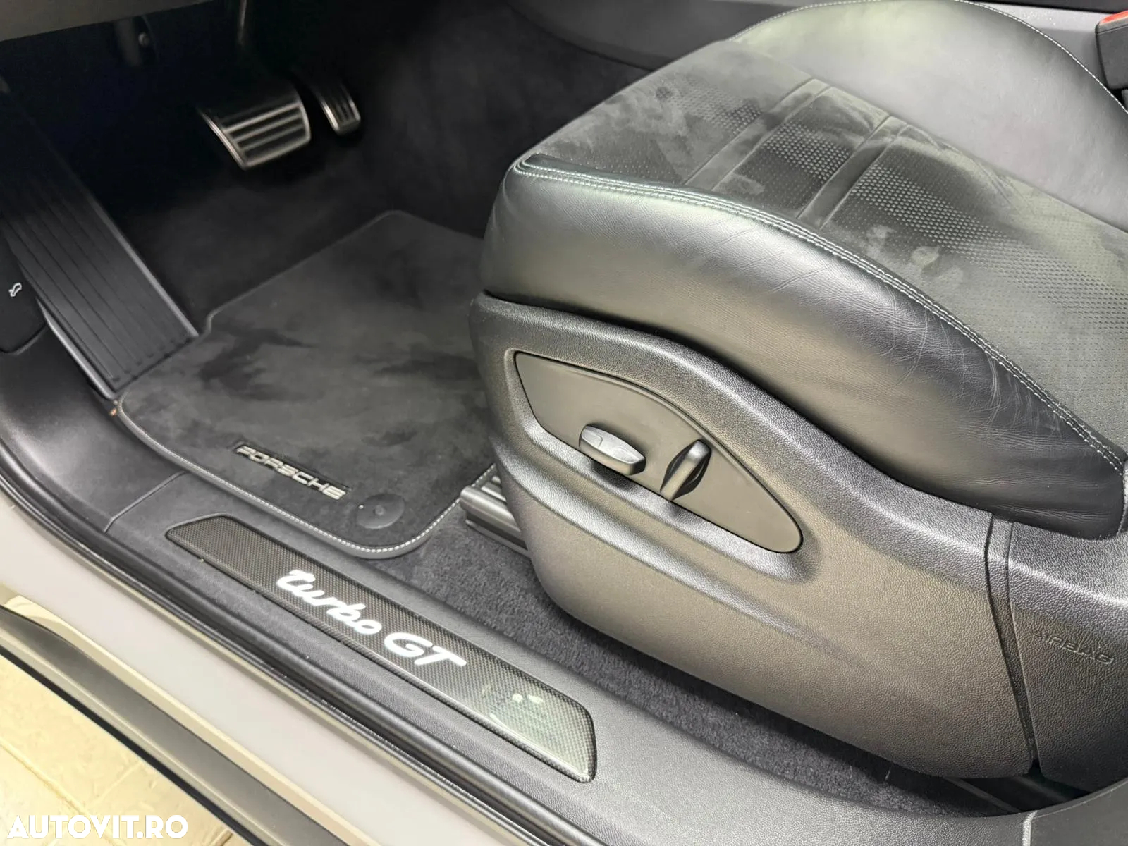 Porsche Cayenne Coupe Turbo GT Tiptronic S - 28