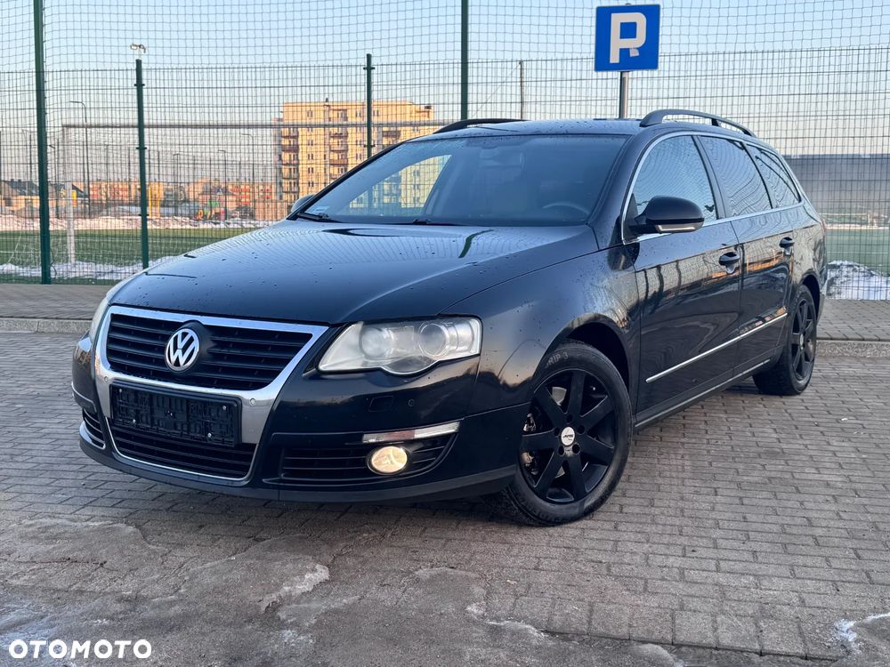 Volkswagen Passat - 1