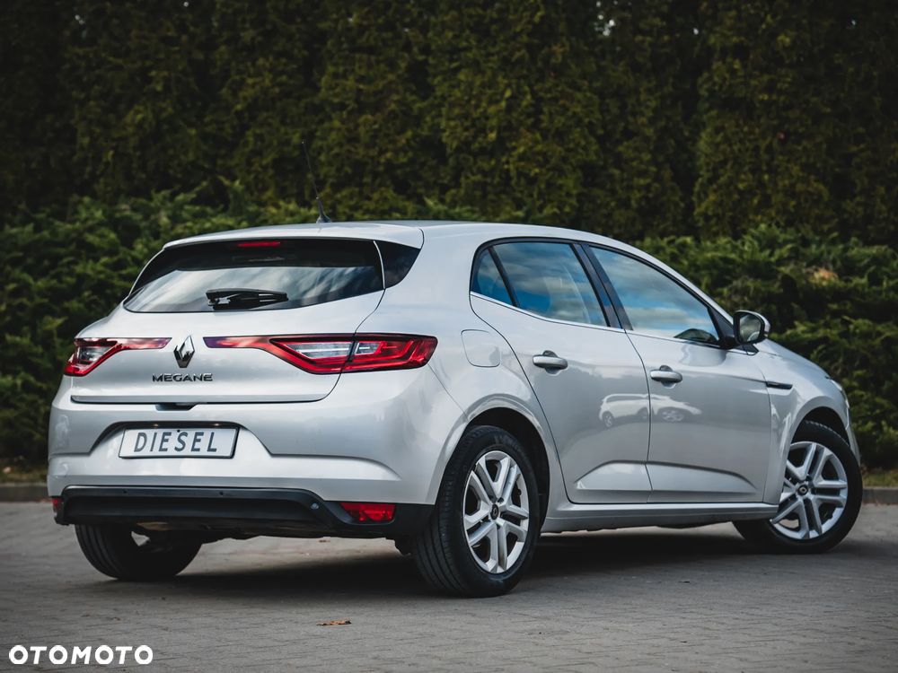 Renault Megane 1.5 Blue dCi Limited - 11