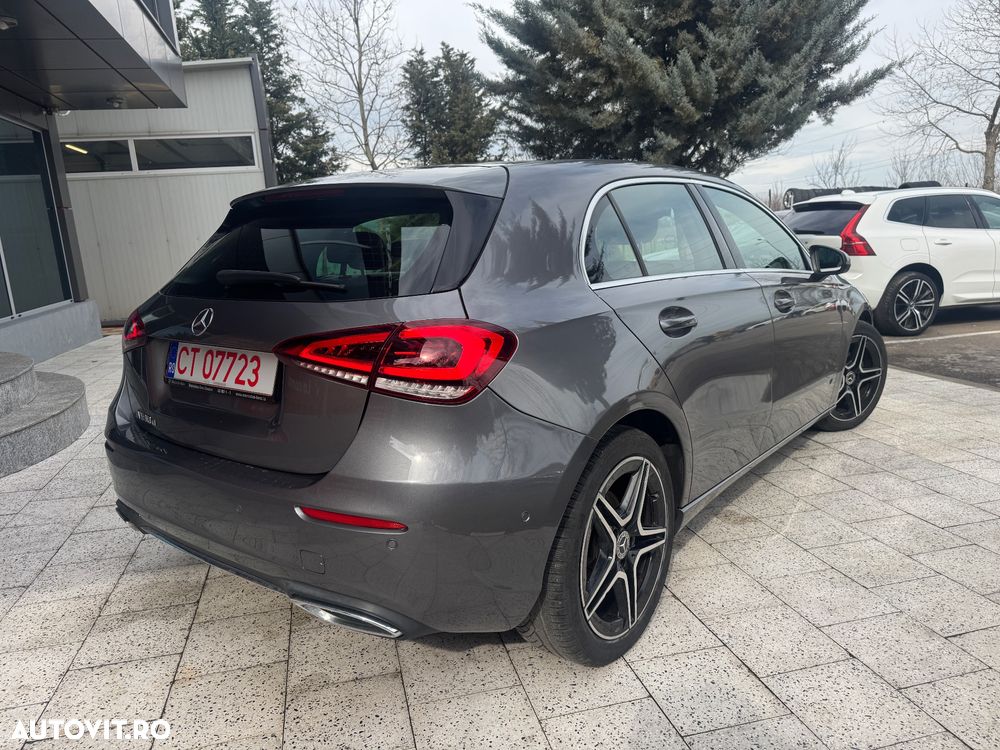 Mercedes-Benz A 180 d 7G-DCT - 2