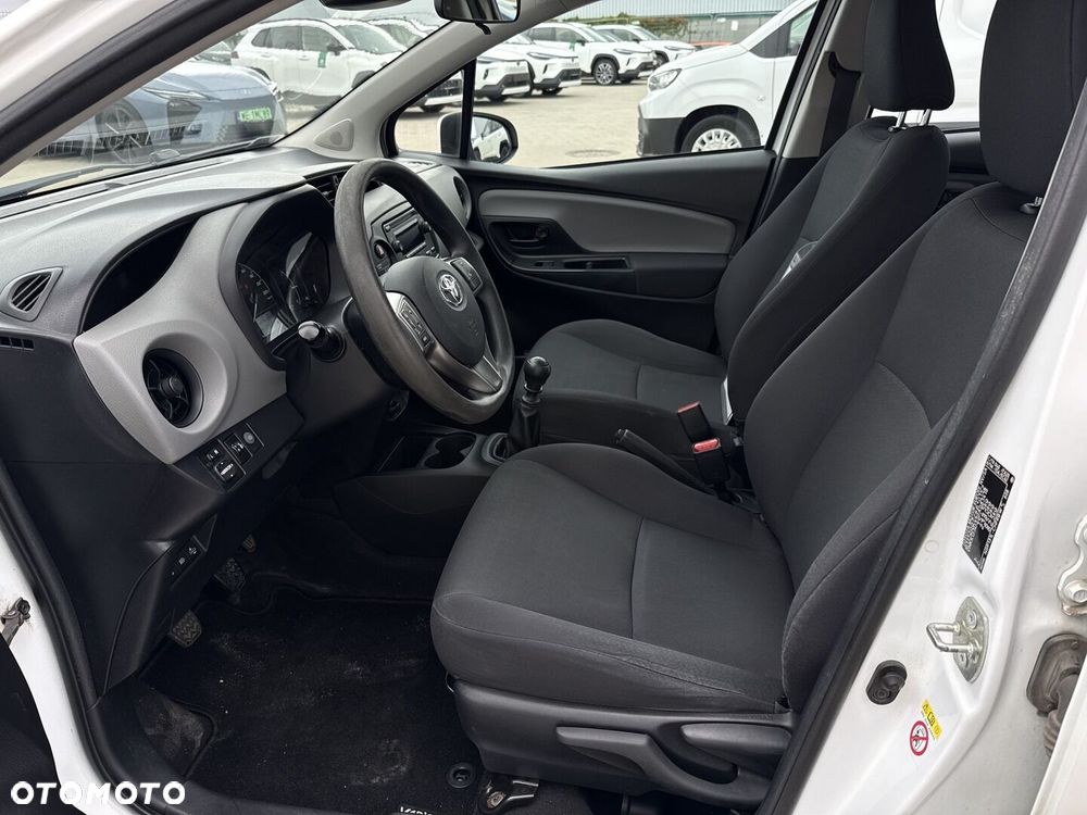 Toyota Yaris 1.5 Active - 13