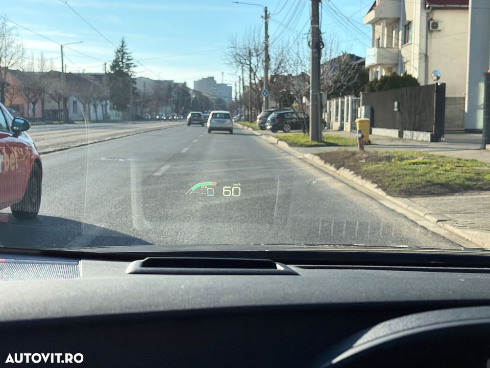 Toyota Prius (Hybrid) Executive - 26