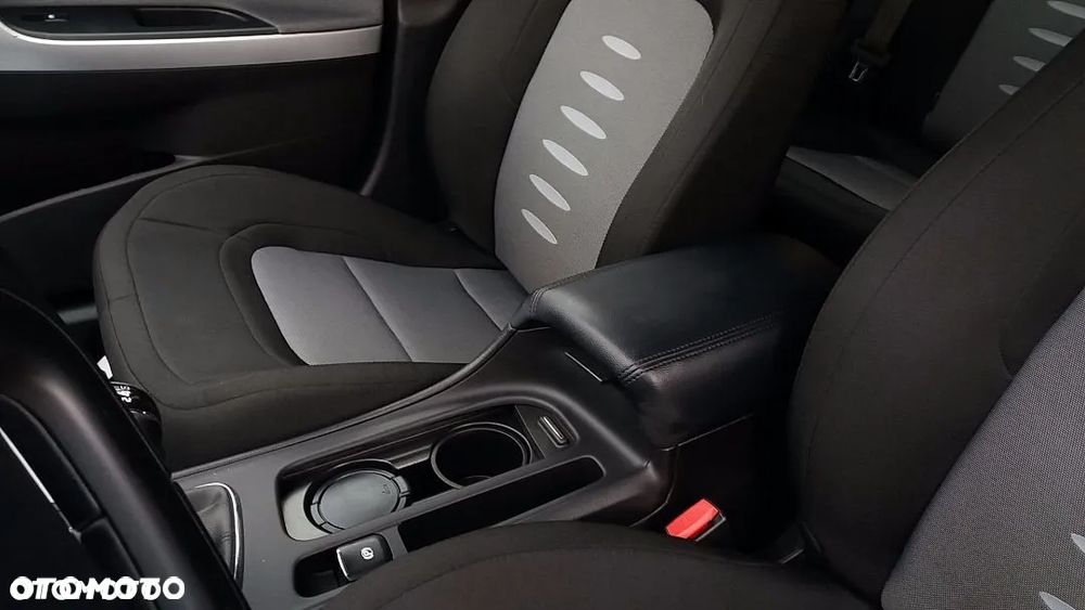 Kia Ceed Cee'd 1.6 CRDi L - 10