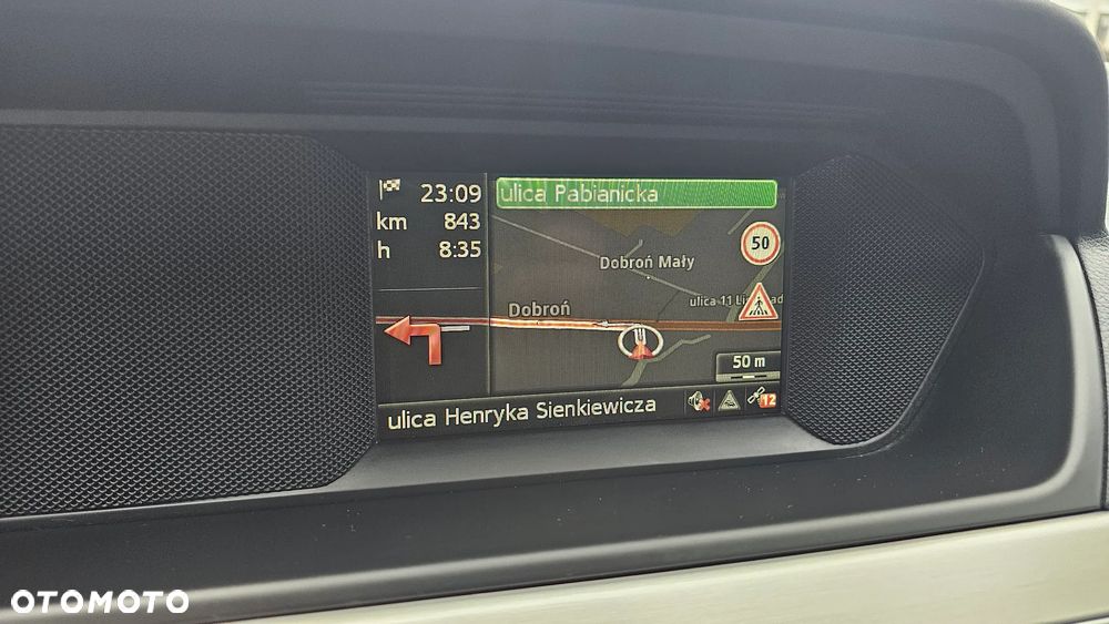 Mercedes-Benz Klasa C 250 (BlueEFFICIENCY) 7G-TRONIC Avantgarde - 31