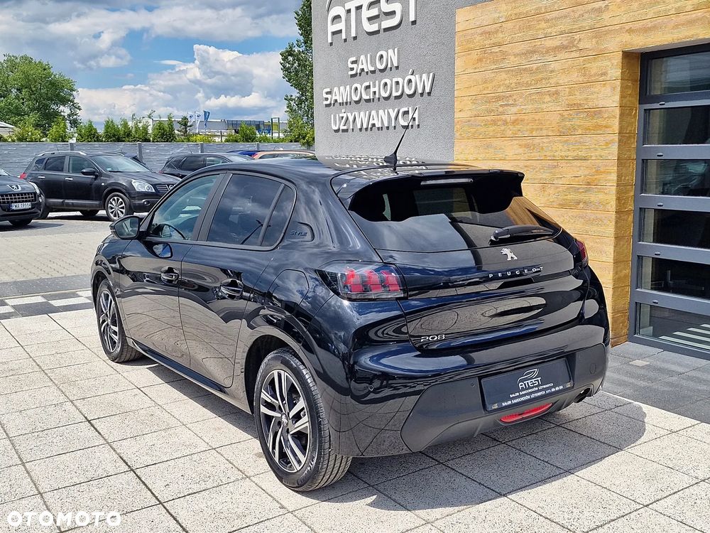 Peugeot 208 - 3