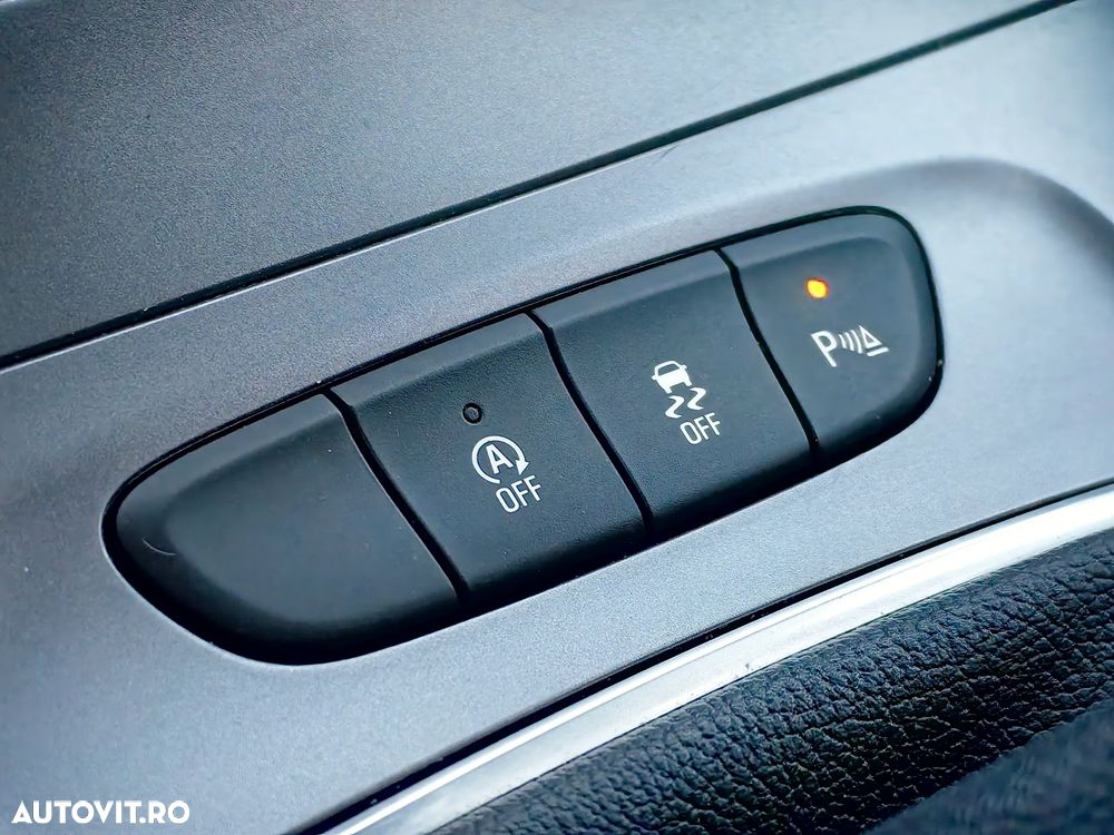 Opel Astra 1.2L Turbo Start/Stop AT8 Business Edition - 22