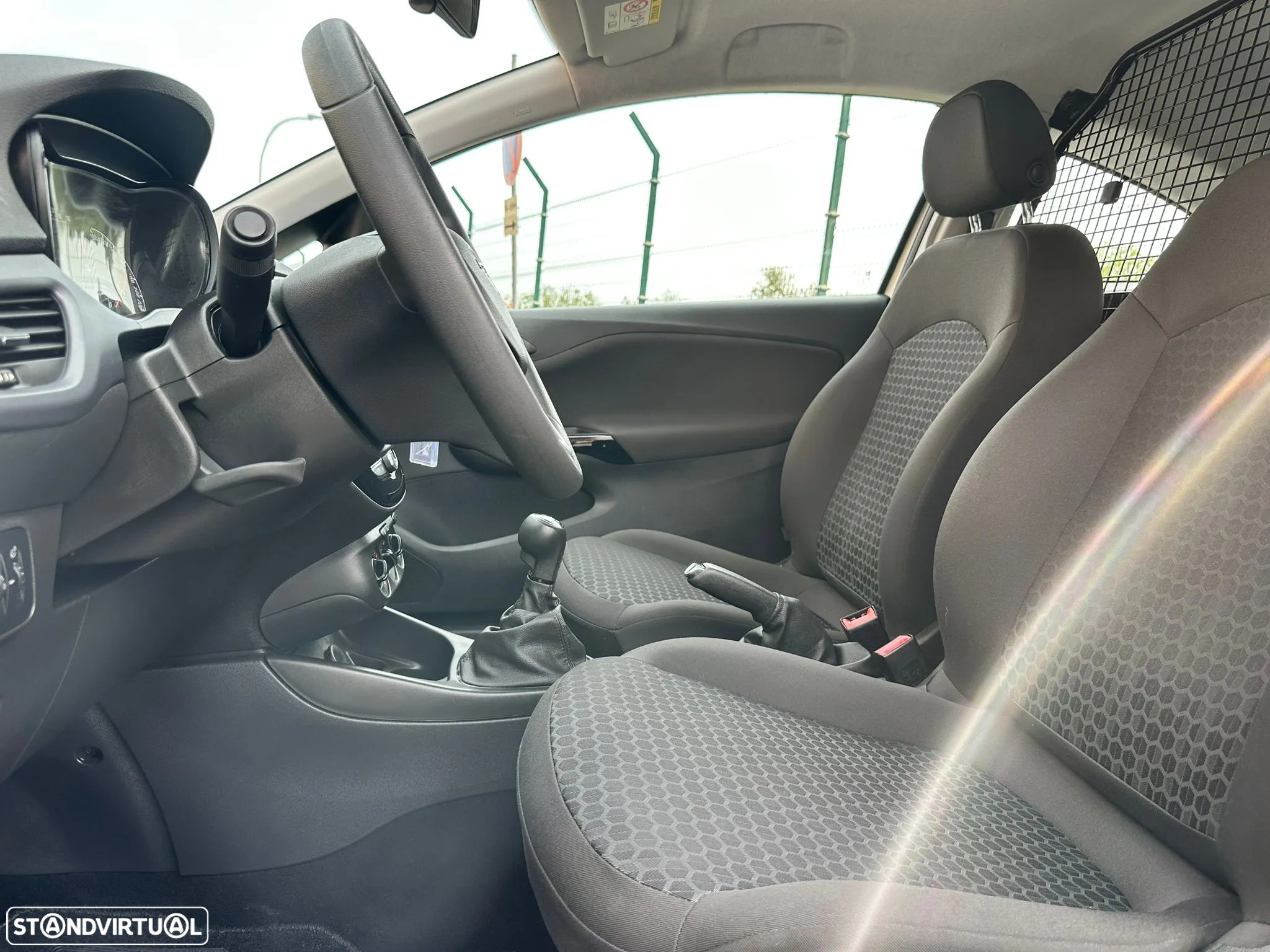 Opel Corsa E Van - 7