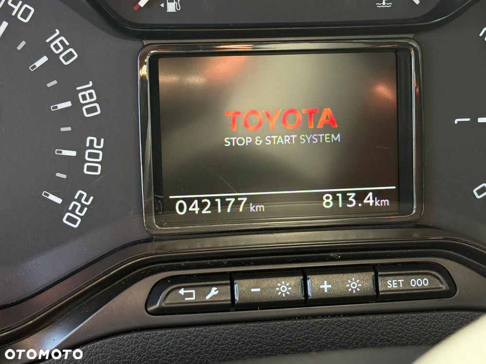 Toyota Proace City Verso 1.5 D-4D Business - 2