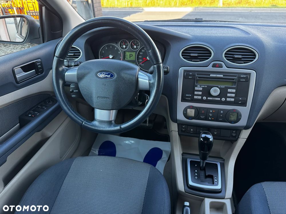 Ford Focus 2.0 16V Sport - 16
