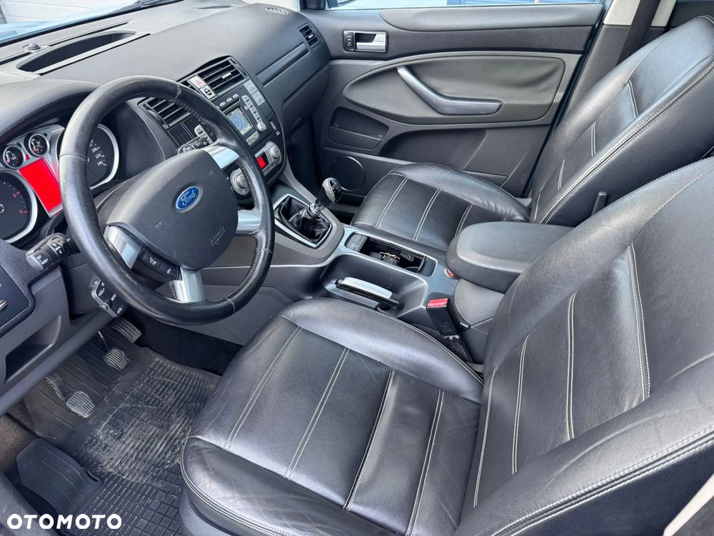 Ford Kuga 2.0 TDCi 4x4 Titanium - 8