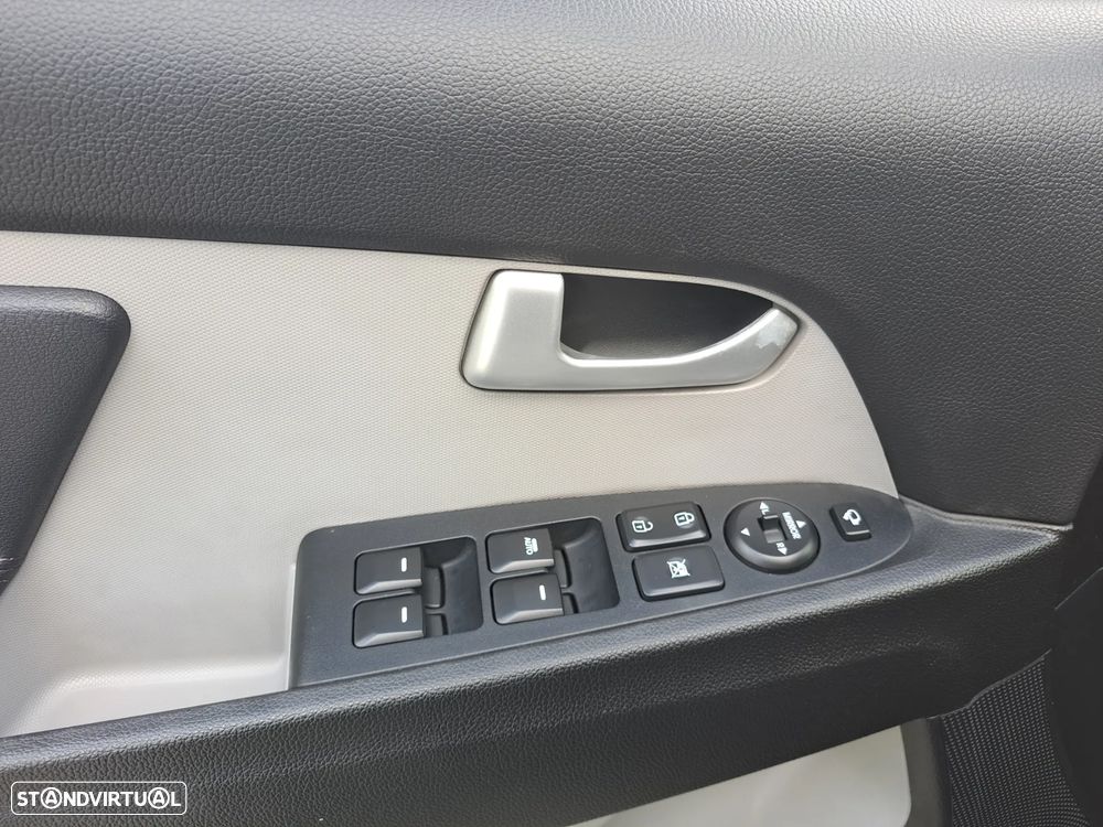 Kia Sportage 1.7 CRDI ISG TX Navi - 14