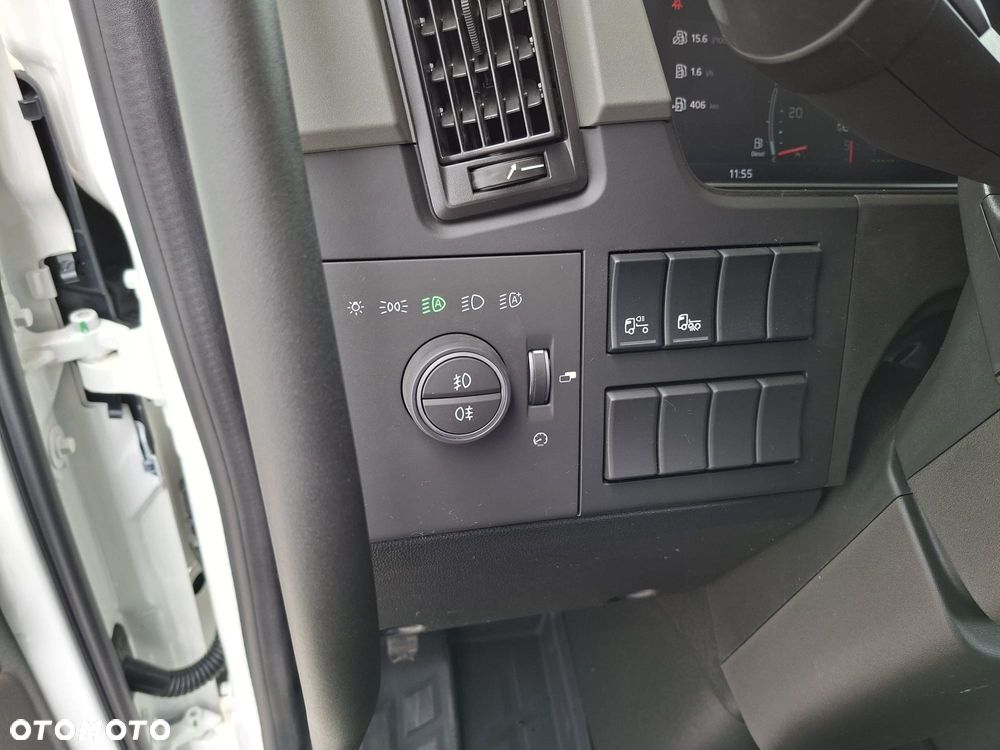 Volvo FM 430 6x2 (kabina dzienna) + HYVA 20 T - 7