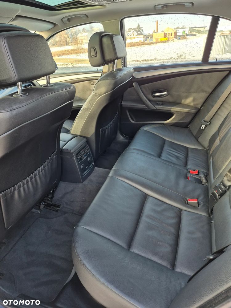 BMW Seria 5 - 12