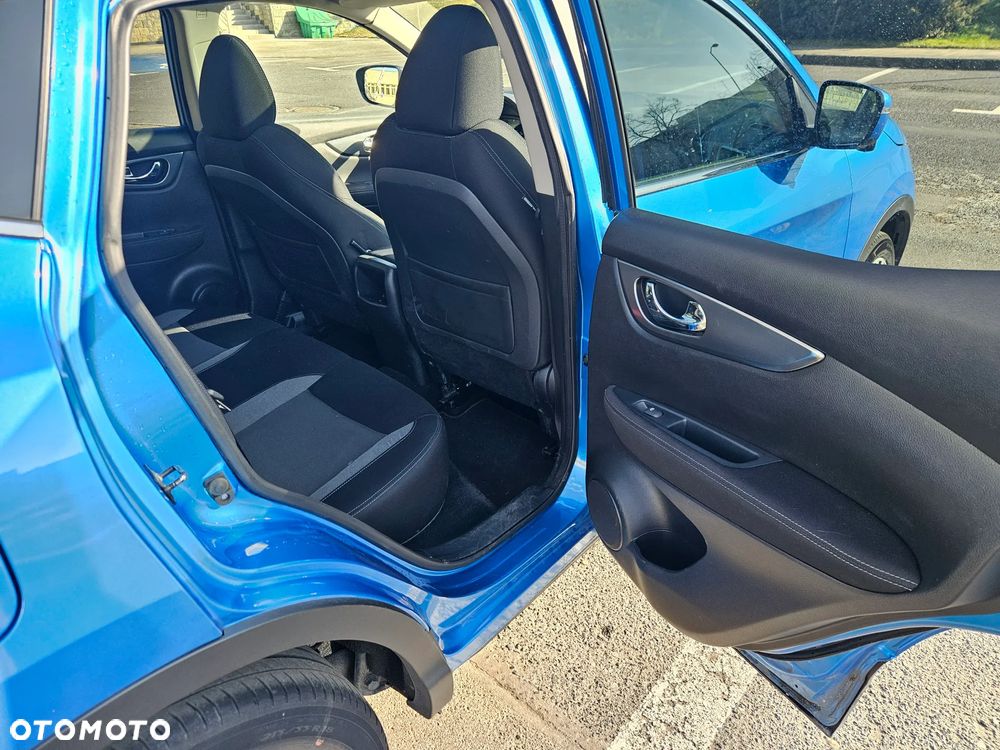 Nissan Qashqai 1.2 DIG-T N-Vision - 11