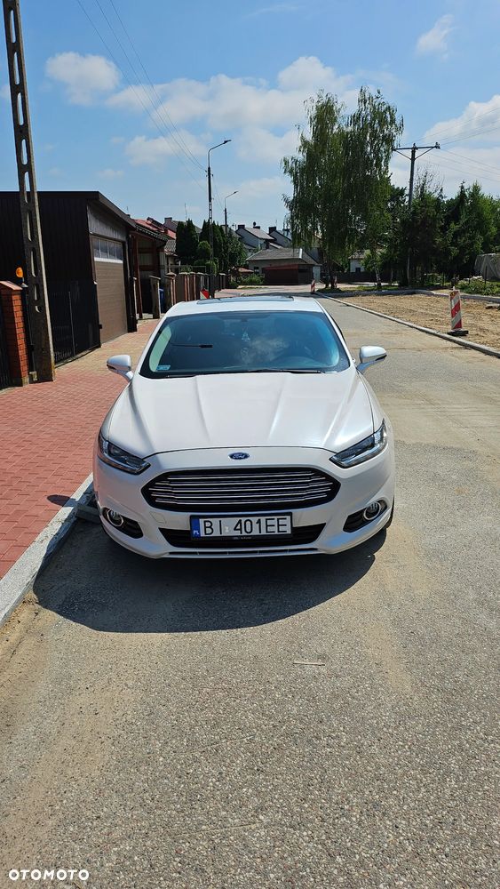 Ford Fusion 2.0 EcoBoost Titanium - 3