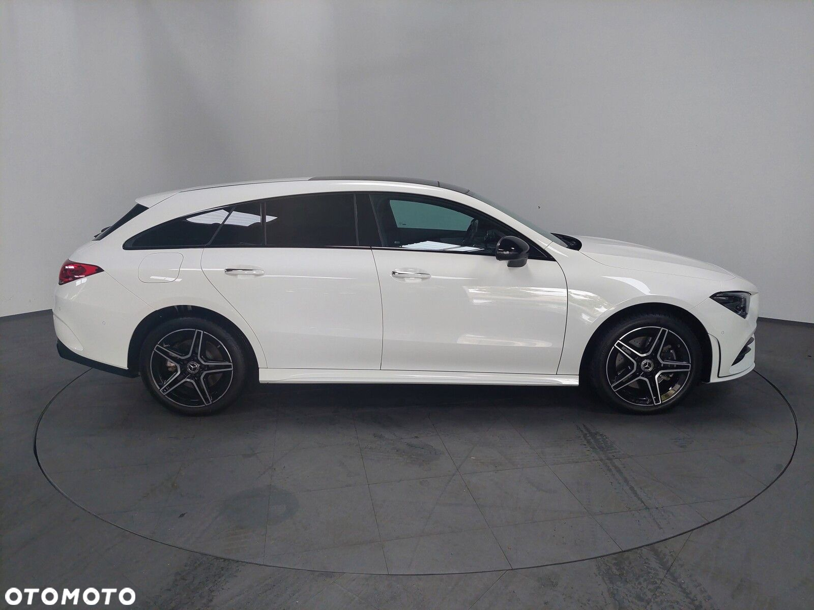 Mercedes-Benz CLA - 8