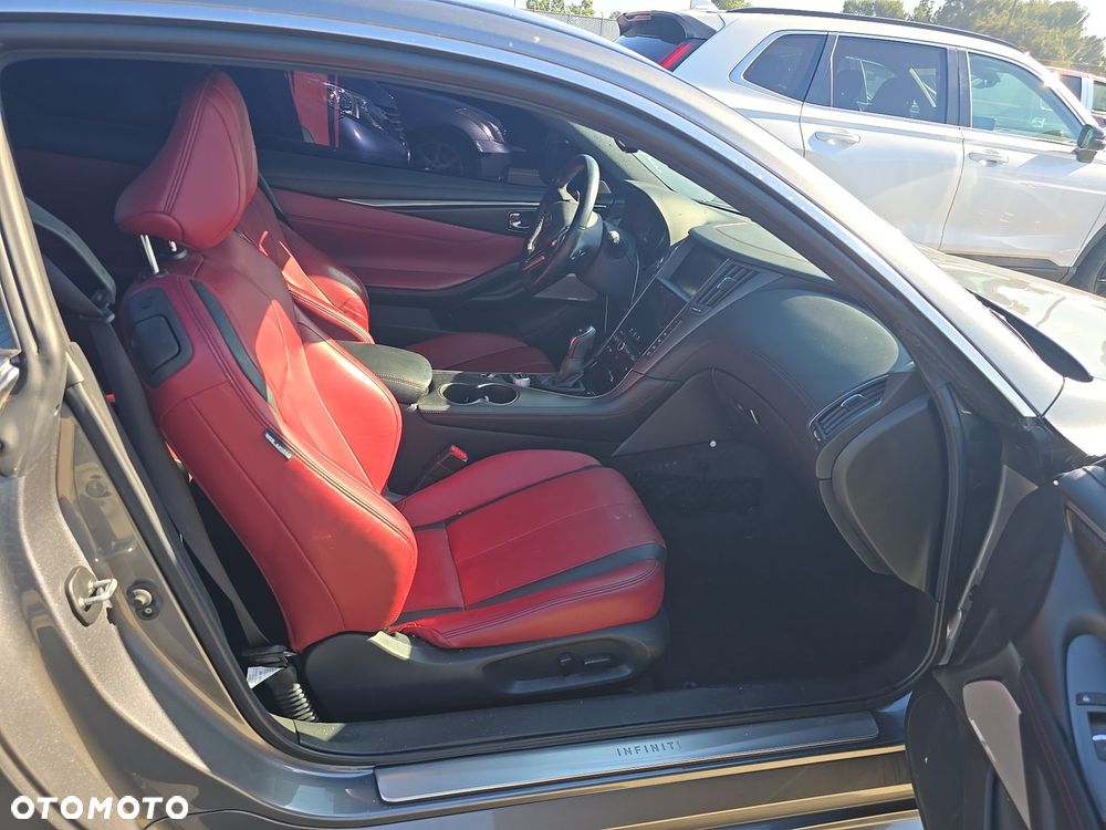 Infiniti Q60 - 10