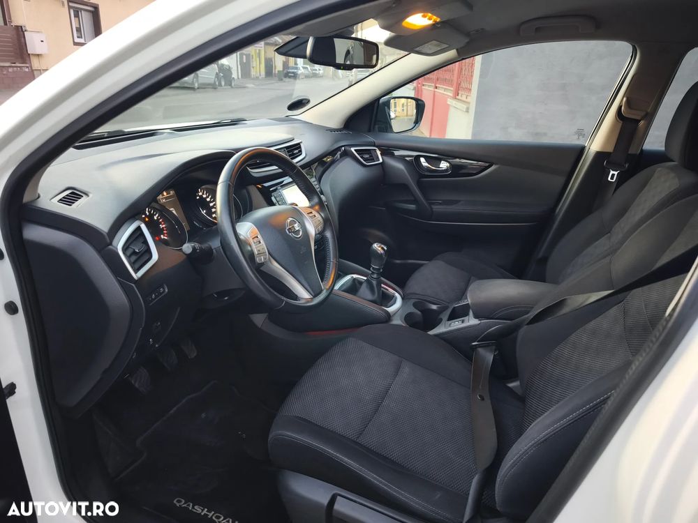 Nissan Qashqai 1.2 DIG-T TEKNA - 8