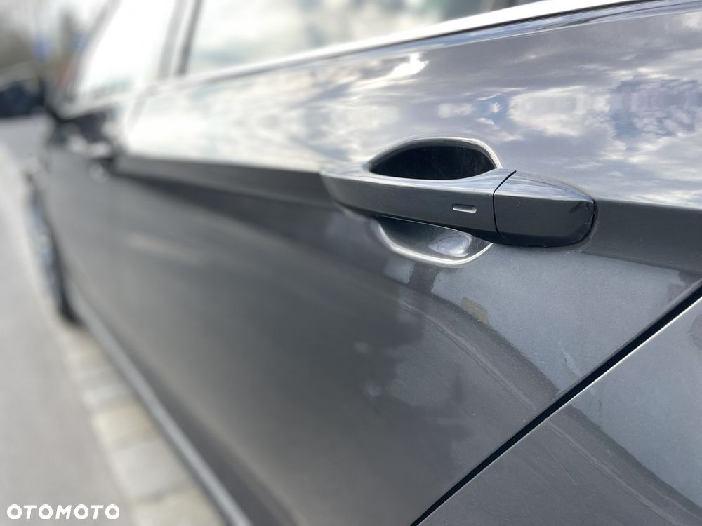 Volkswagen Passat 2.0 TDI BMT Highline DSG - 25