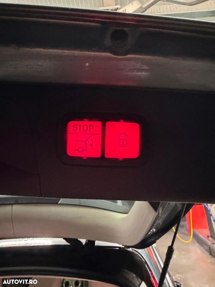 Mercedes-Benz GLC - 12