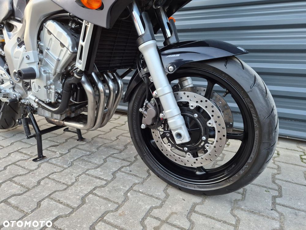 Yamaha FZ6 - 14