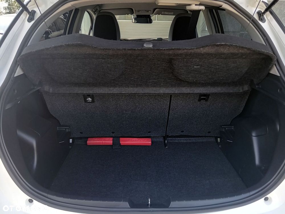 Toyota Yaris - 8