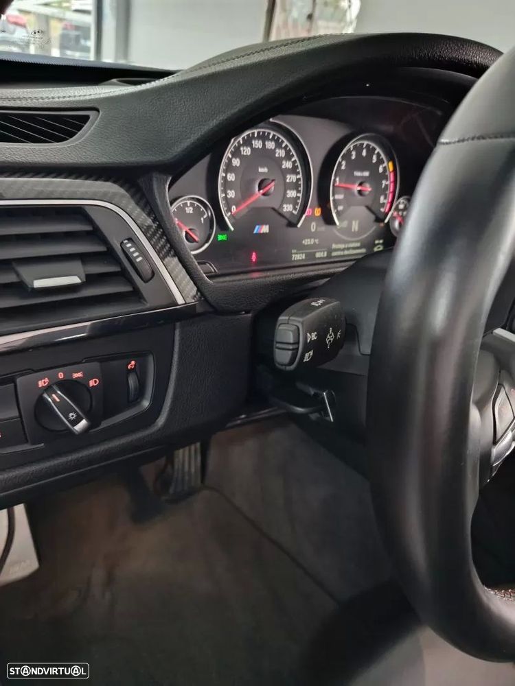 BMW M4 Auto - 50