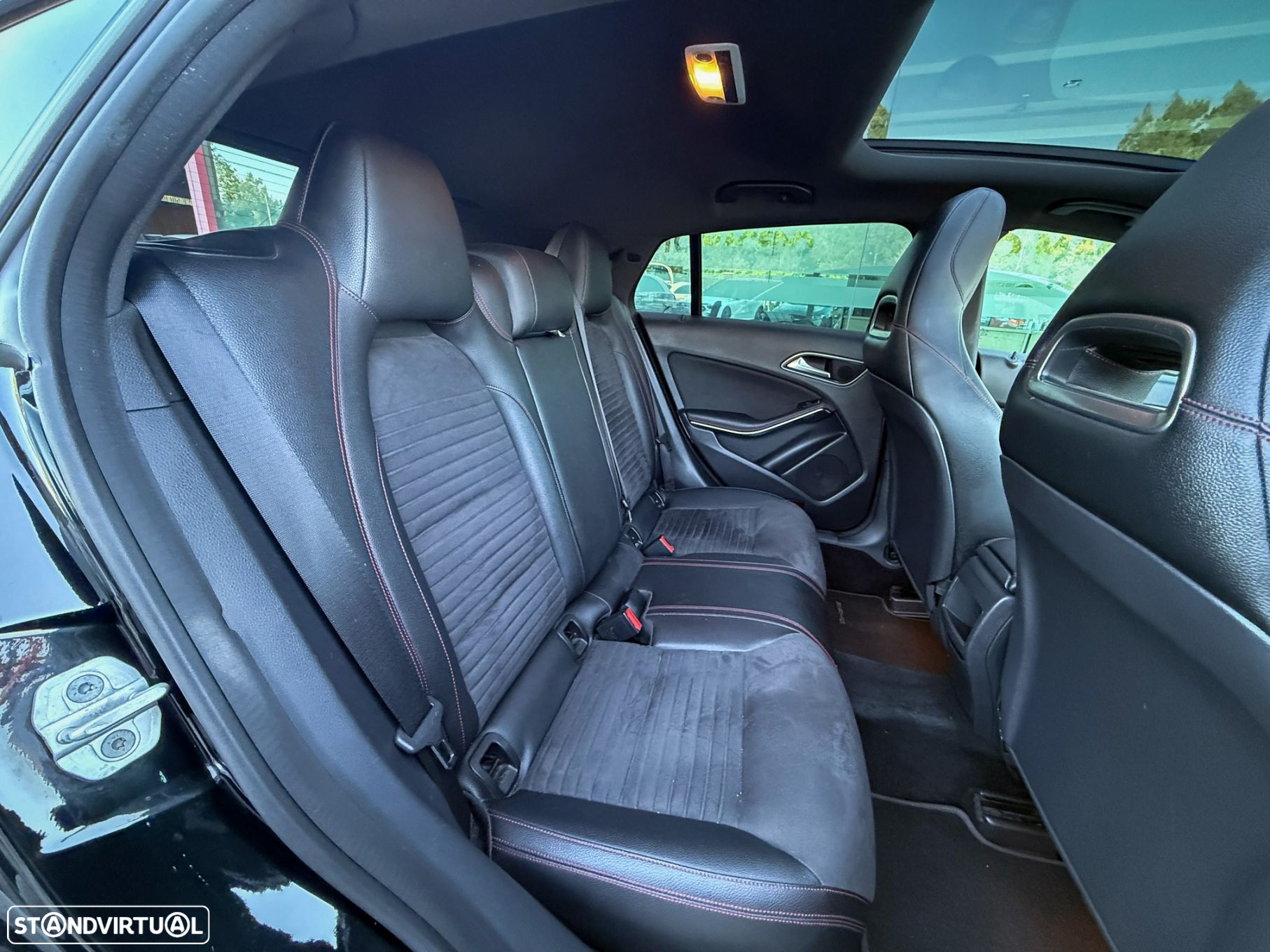 Mercedes-Benz CLA 200 d Shooting Brake AMG Line - 8