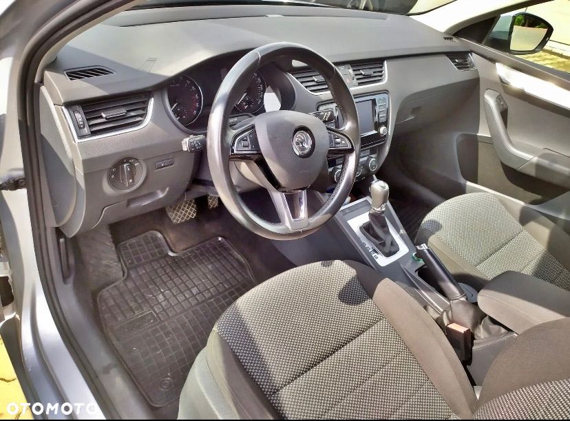 Skoda Octavia 1.6 TDI Active DSG - 11