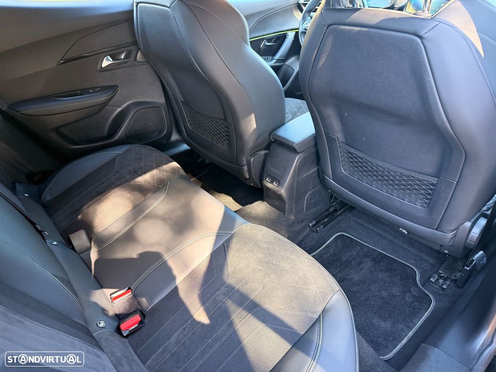 Peugeot e-2008 GT Pack - 18