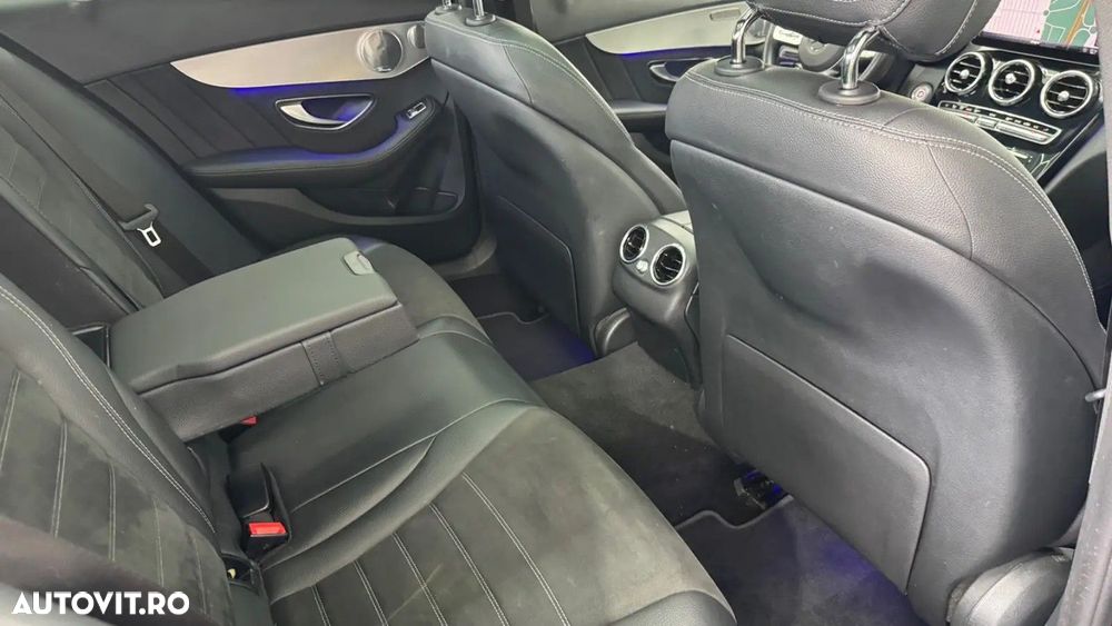 Mercedes-Benz C 200 9G-TRONIC AMG Line - 21