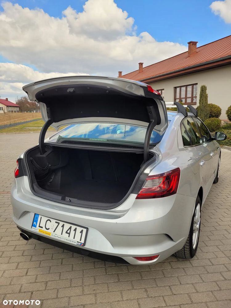 Renault Megane 1.6 SCe Zen - 16