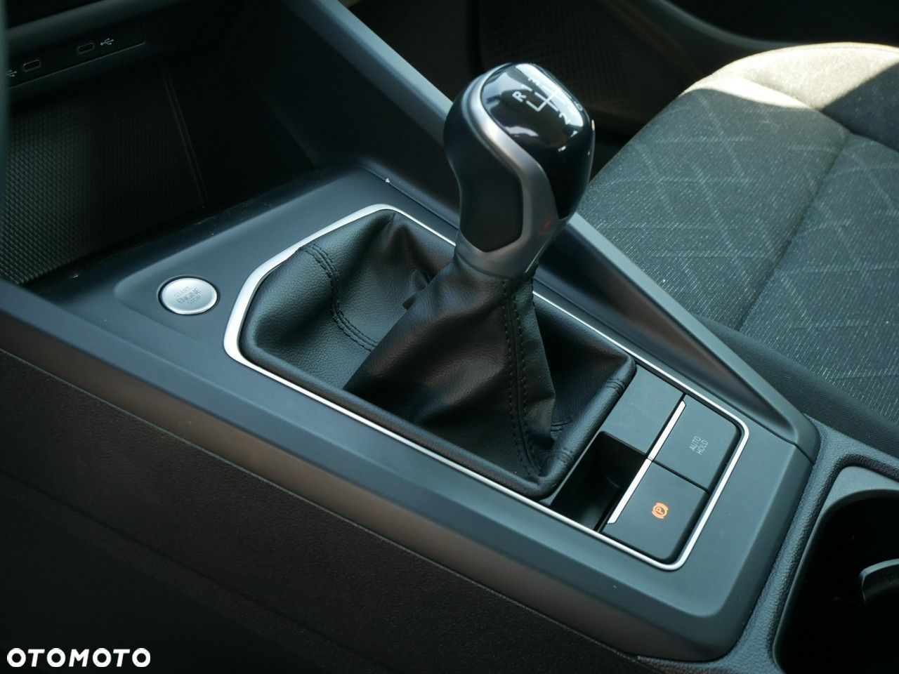 Volkswagen Golf 1.0 TSI OPF Life - 20