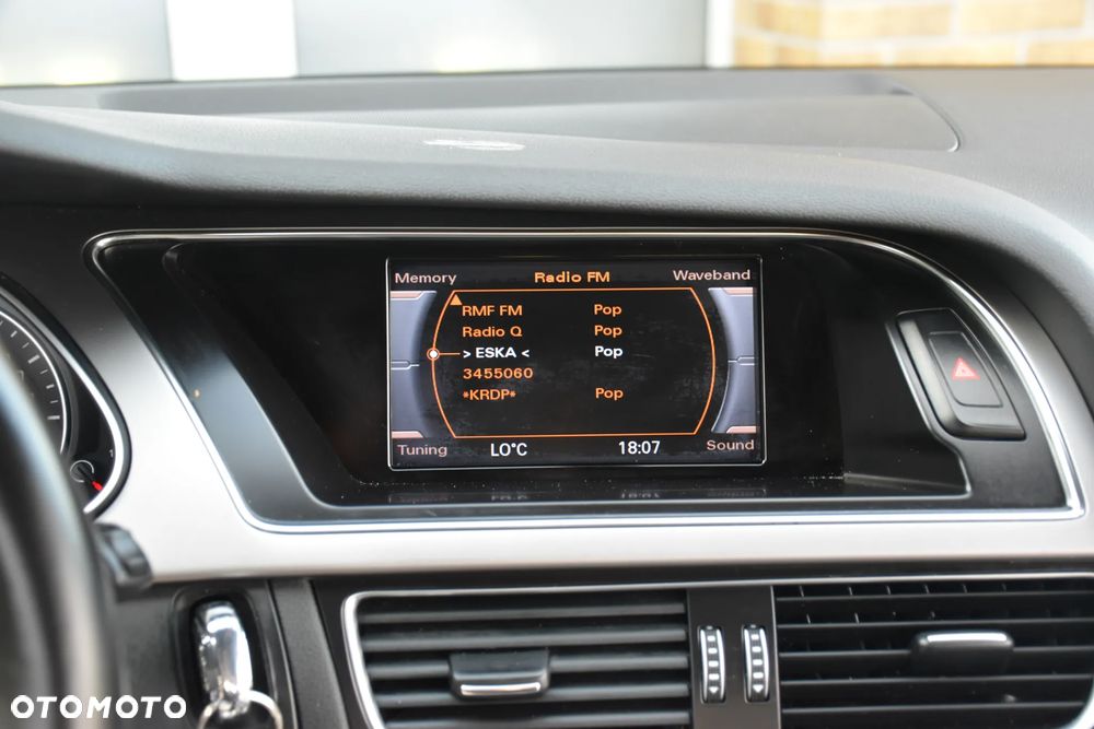 Audi A4 Avant 2.0 TDI DPF multitronic S line Sportpaket - 20