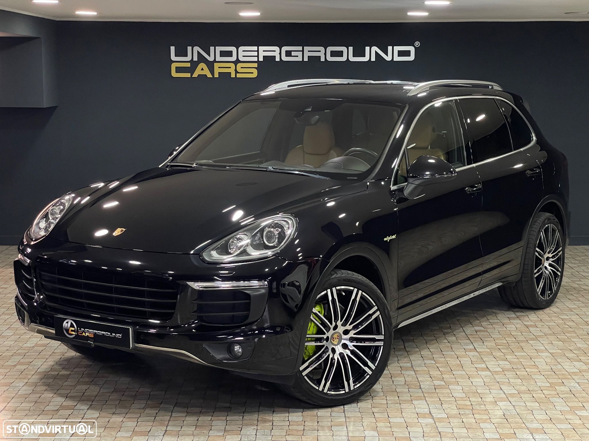 Porsche Cayenne S E-Hybrid Platinum Edition - 1