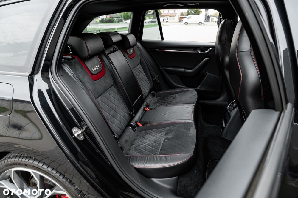 Skoda Octavia 2.0 TDI RS DSG - 20