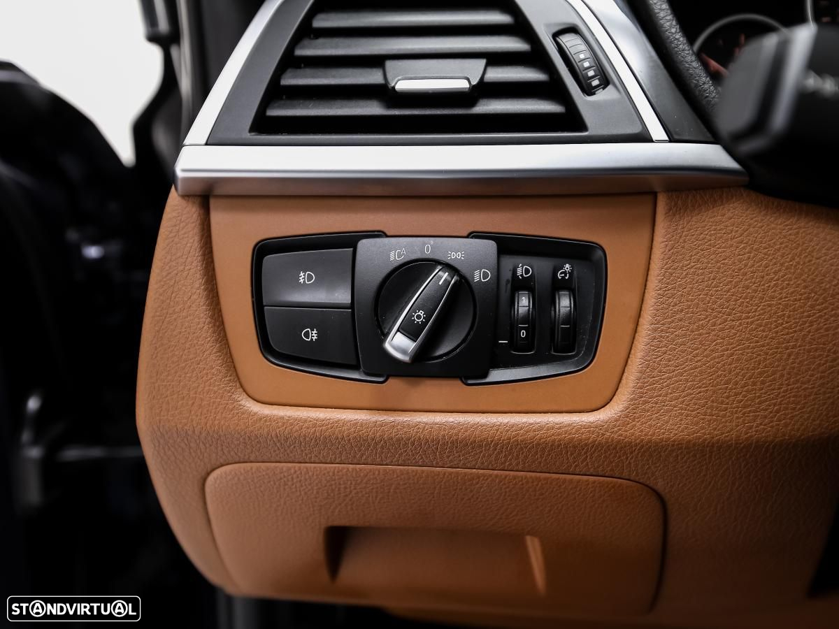 BMW 320 d Line Luxury Auto - 15