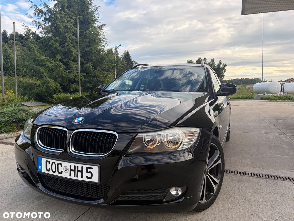 BMW Seria 3 318i Edition Exclusive - 1