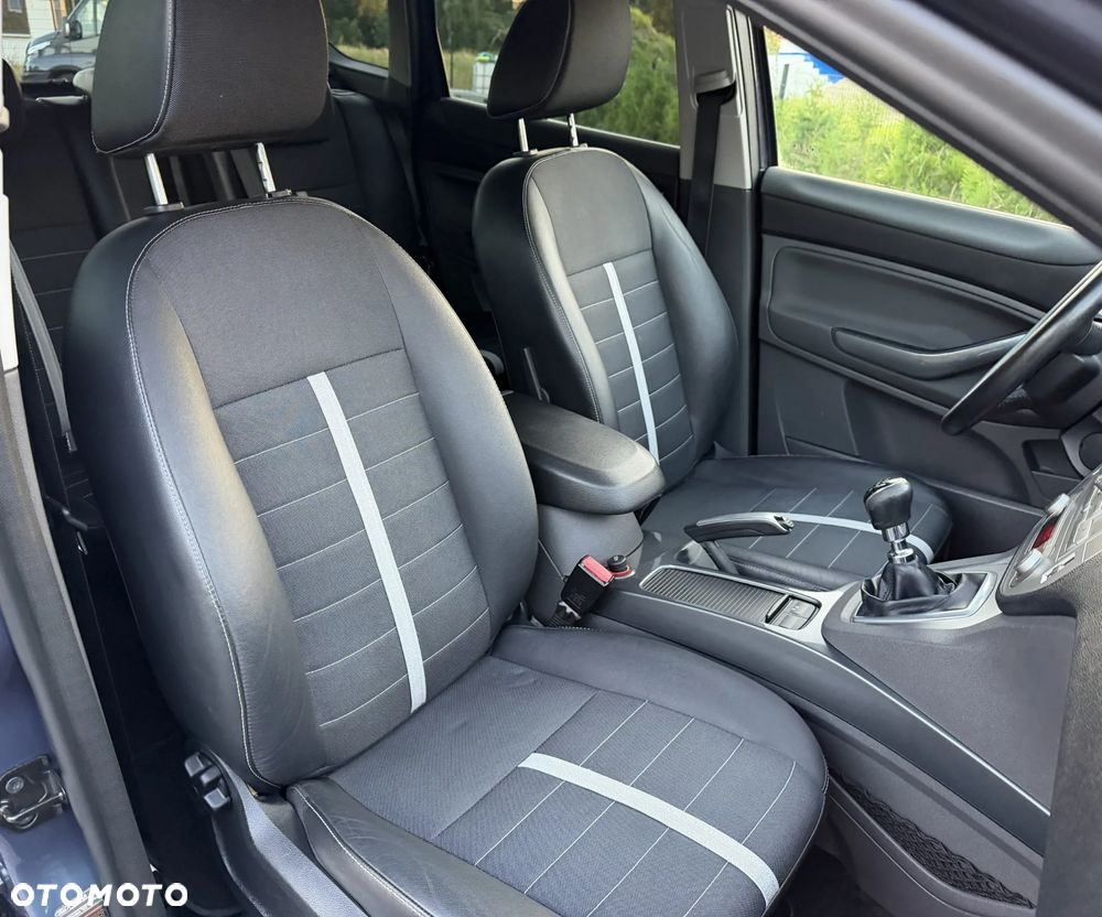 Ford Kuga 2.0 TDCi 4x4 Titanium - 34