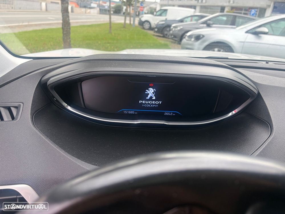 Peugeot 3008 BlueHDi 120 EAT6 Stop & Start Active - 11
