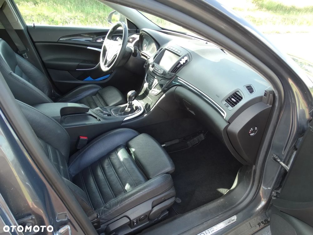 Opel Insignia Country Tourer 2.0 Diesel 4x4 Exclusive - 31