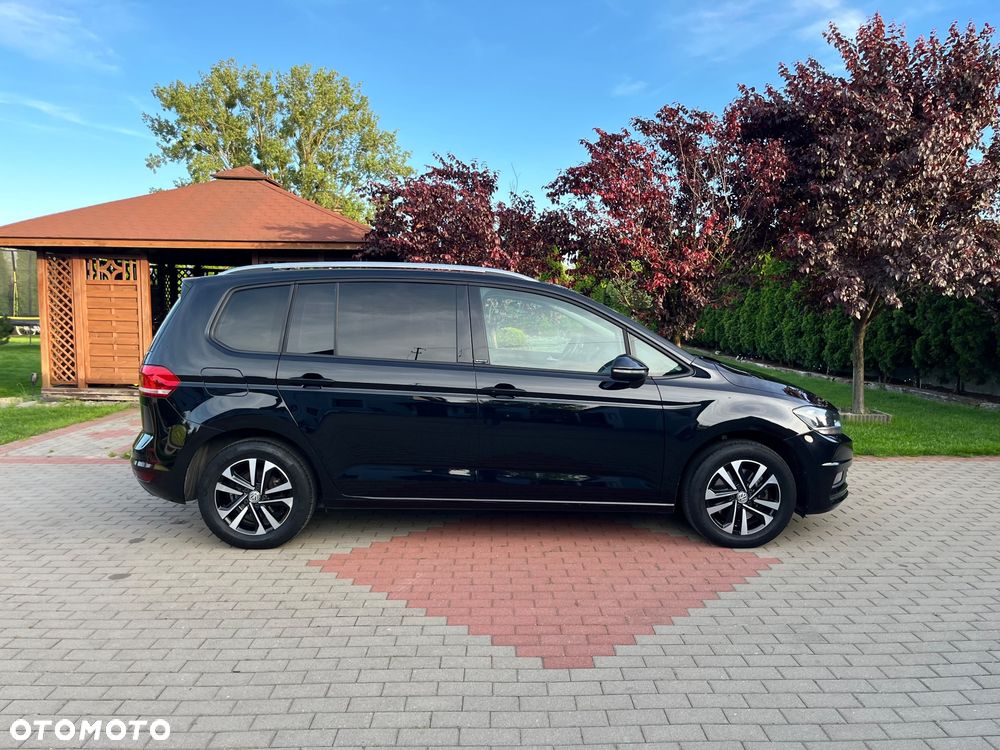 Volkswagen Touran 1.5 TSI ACT OPF DSG IQ.DRIVE - 4