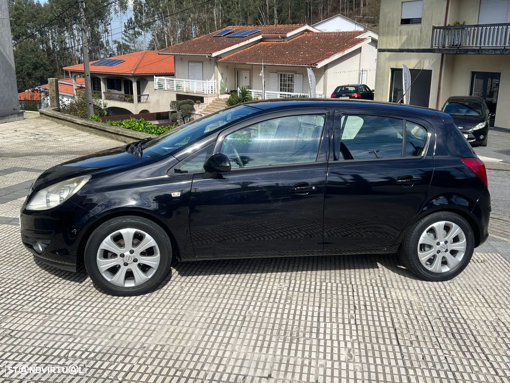 Opel Corsa 1.2 Enjoy - 3